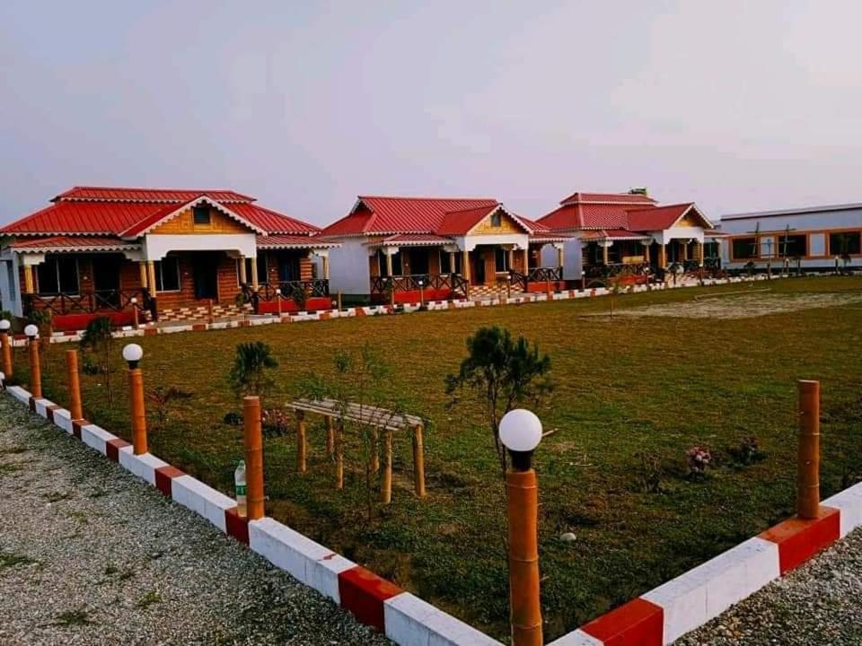 Dooars Reina Resort Lataguri Bagian luar foto
